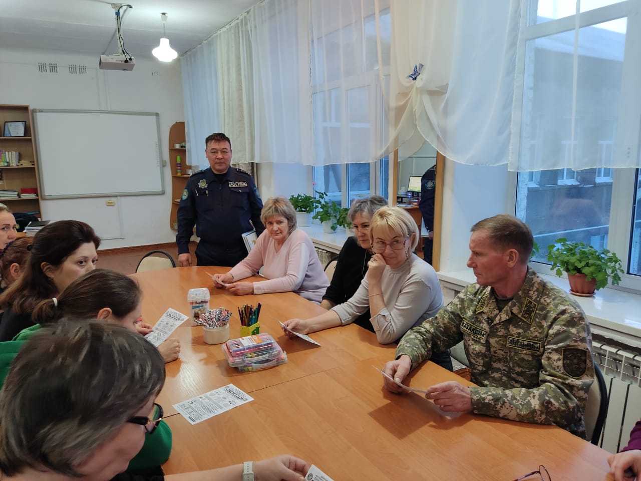Беседа с педагогами школы по правовому воспитанию школьников.